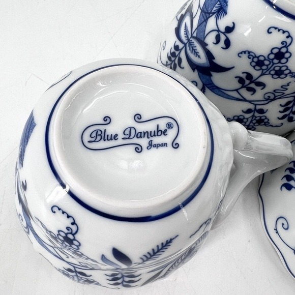 Blue Danube Porcelain Blue Onion Pattern Tea Cups Japan Set of 3 - Picture 6 of 6